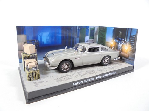 Aston martin db5 james - martin, bond