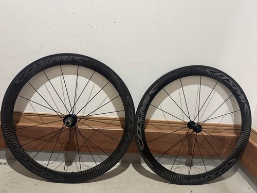 Paire roues avant - avant, arrière