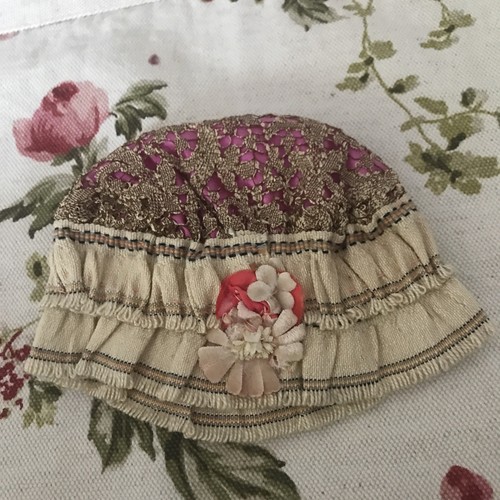 Bonnet très ancien pour - bonnet,