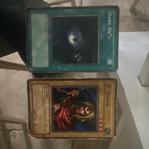 Konami lot 2 cartes - yu-gi-oh!,