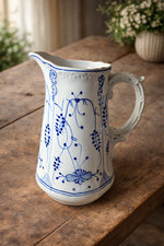 Grand pichet ancien en