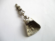 Très Jolie PELLE à  doser le THE en  ARGENT MASSIF - 800 - France  ?  1920 -