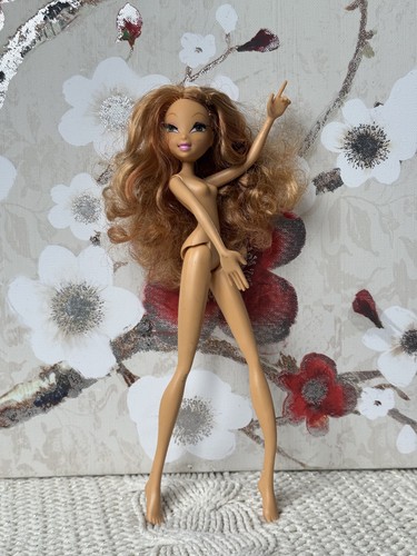 Poupée winx club - poupée,
