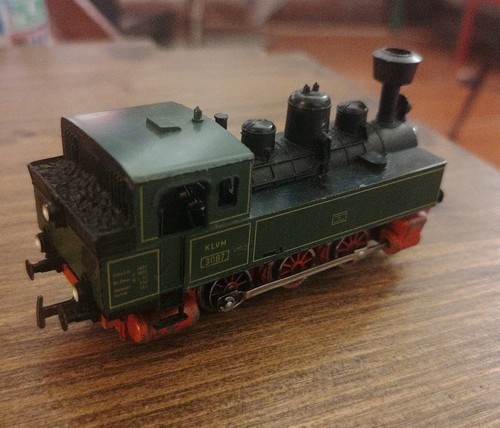Marklin 3087 locomotive - ho, À
