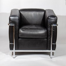 Pair LC2 by Le Corbusier, Pierre Jeanneret and Charlotte Perriand for Cassina 