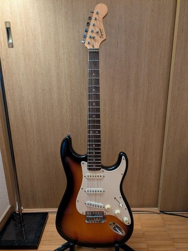 Squier stratocaster sunburst - squier,