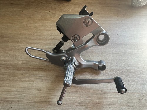 Une platine pilote droite - platine,