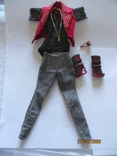 Tenue pour poupée barbie - poupée,