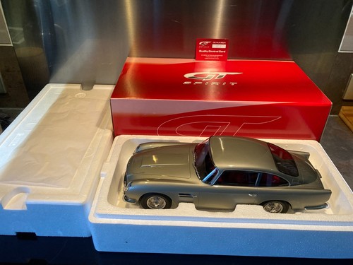 Aston martin db5 silver 12 - aston,