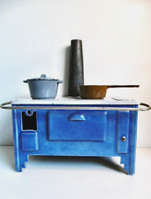 RARE ANTIQUE ENAMELLED CAST IRON BABY/BAUDIN COOKER TOY WITH SIGNED UTENSILS