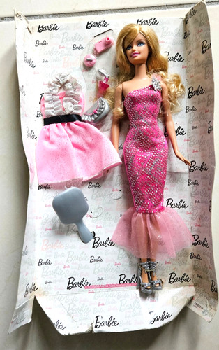 Poupée doll barbie - poupée, 2010
