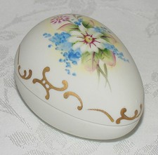 PERFECT Vintage Lefton Hand-Painted Bisque Porcelain EGG TRINKET BOX!