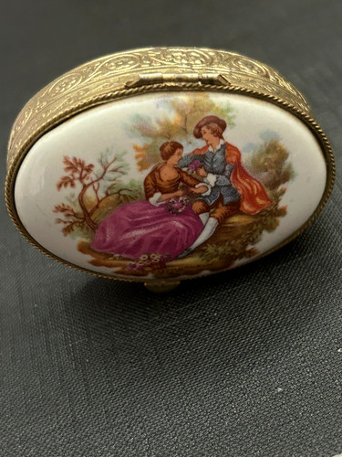 Jolie ancienne boite - ancienne,