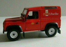 1/43 LAND ROVER DEFENDER 90
