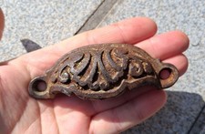 Ancienne poignée coquille coquillage de porte meubles en métal, L=9.6 cm N°110C