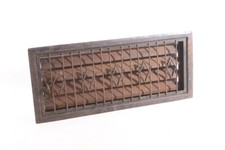 Vieux Grille pour Porte Du Four de Wärmeschacht Poêle en Faïence Clapet Cendres