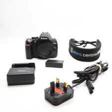 Nikon D3000 10.2 MP Digital SLR Camera Black - Low Shutter Count