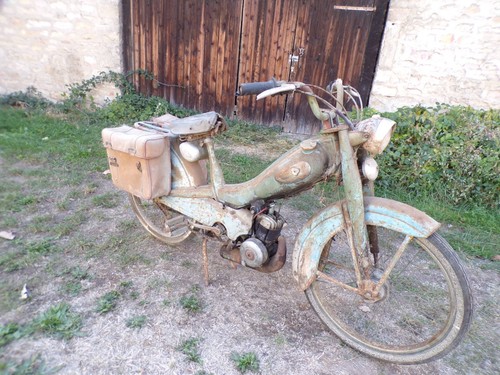 Motobecane av79 mobylette
