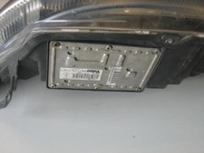 Optique avant principal droit