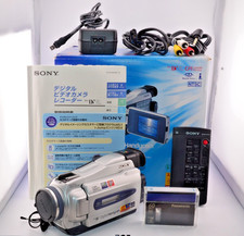 Sony DCR-TRV18 Digital8 Camcorder Hi8 Playback Video Camera NTSC Japanese only