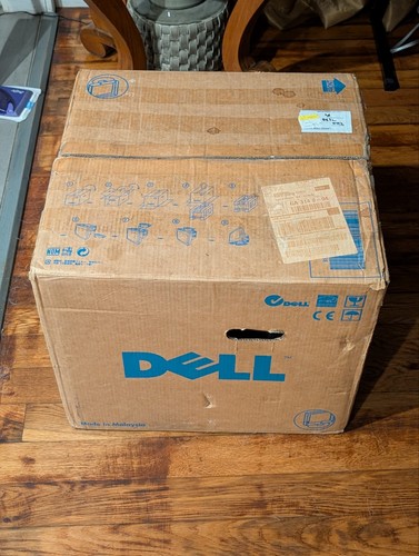 New old stock dell - e773s, 17”