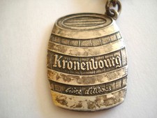 1966 KRONENBURG BEER BARREL KEYRING