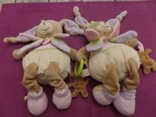B13 / lot de 2 lapins d'activités Lila mauve rose vert DOUDOU ET COMPAGNIE
