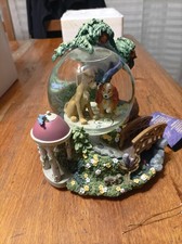 snowglobe disney La Belle et