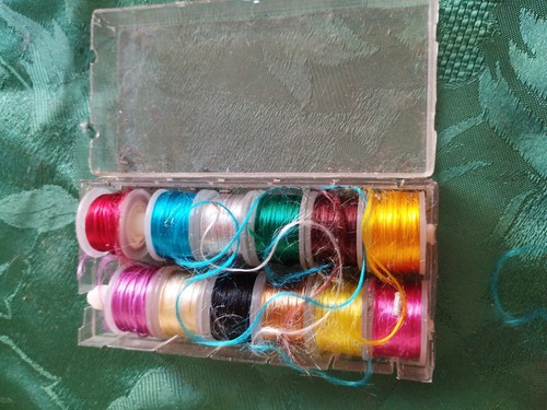 Boite fils soie - de,