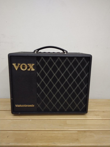 Amplificateur combiné guitare