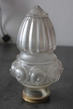 ancienne boule d 'escalier en