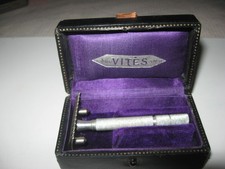 ancien rasoir de sureté dans