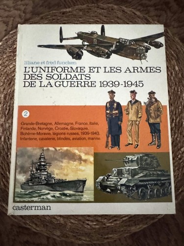 Uniforme les armes - et, des