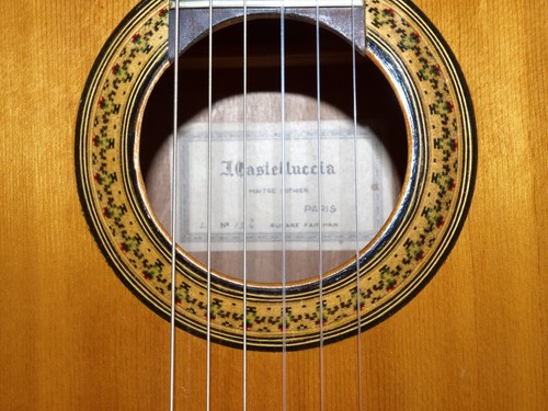 Guitare classique réalisée