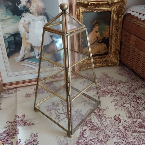 Vitrine pyramidale verre et - vitrine,