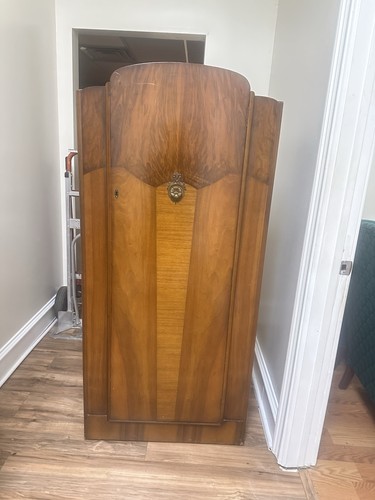 Armoire