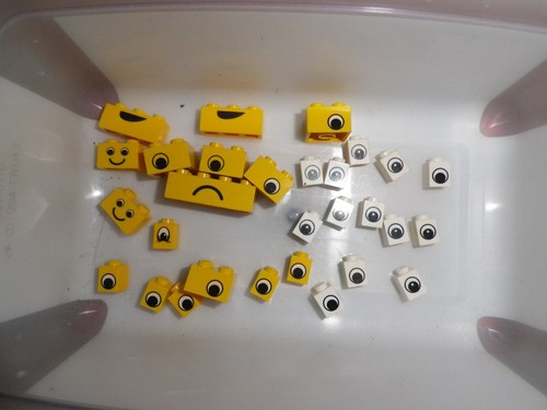 Lego lot briques yeux bouche - ,