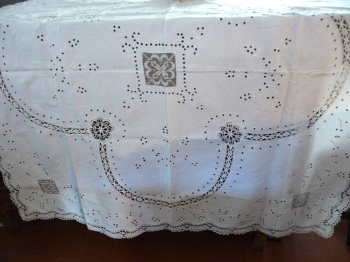 Linge ancien nappe brodée - linge,