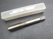 1 taraud 4 lèvres 1 passe M14