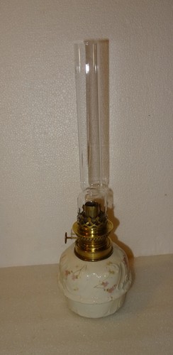 Ancienne lampe petrole - ancienne,