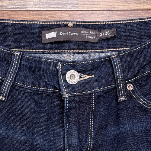 Levis demi curve - demi, straight