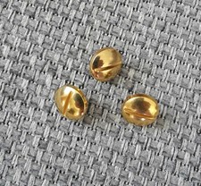 LOT DE 3 BOUTONS DORES