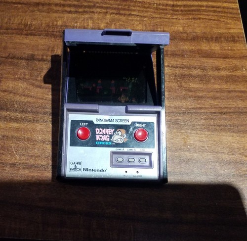 Nintendo game watch - nintendo,