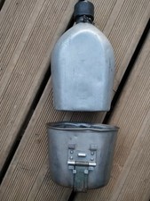 Water Bottle And Quart Us WW2 1945