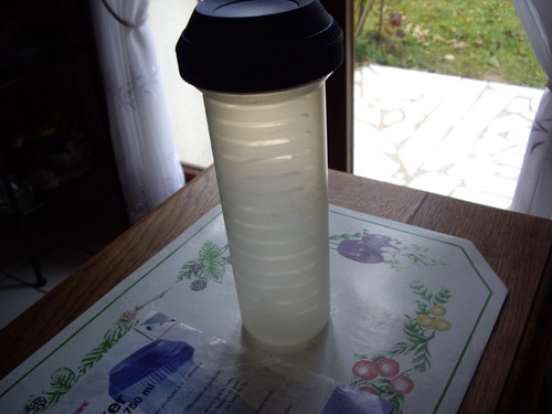 Tupperware grand shaker - tupperware, 750
