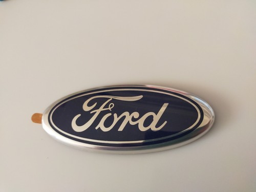 Ford fiesta emblem - ford, ka