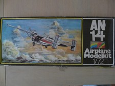 Maquette Avion 1/72 Airplane Modelkit AN/14