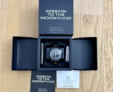 Omega x Swatch Snoopy –