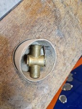 NOS R8 Robinet chauffage eau