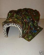 @ ANCIEN ET TRES IMPORTANT TUNNEL POUR TRAIN, MATIERE A DEFINIR